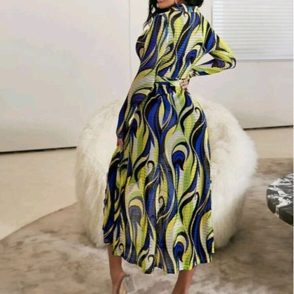 ALL OVER PRINT DEEP V BOHEMIAN SHIRT DRESS - Picture 2 of 9